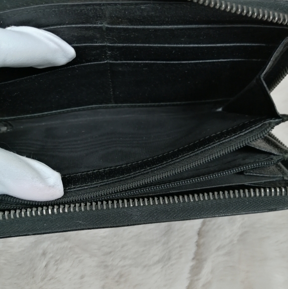 Authentic Gucci wallet - Picture 12 of 12